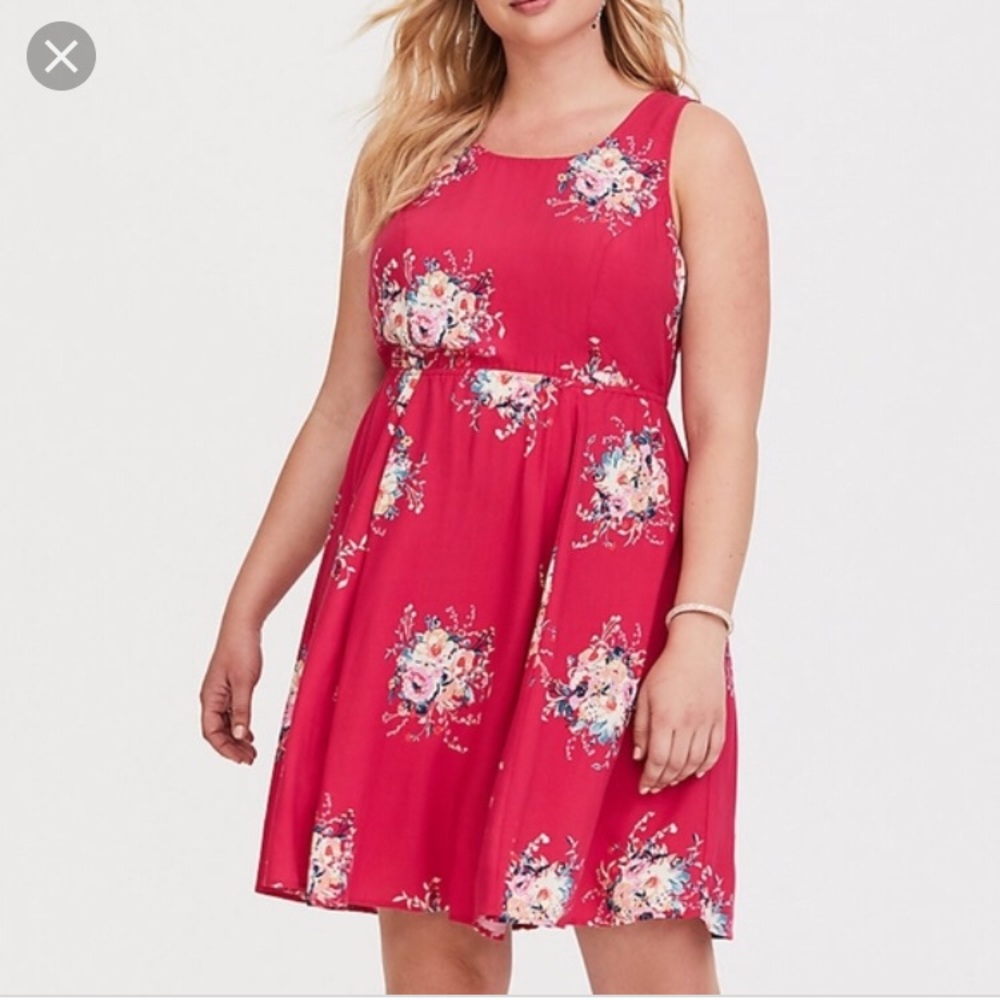 New Torrid floral tieback pink dress size 1